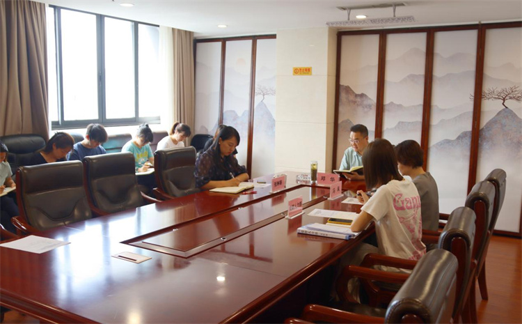 集團(tuán)公司召開學(xué)習(xí)貫徹習(xí)近平新時(shí)代中國特色社會主義思想主題教育第五次推進(jìn)會